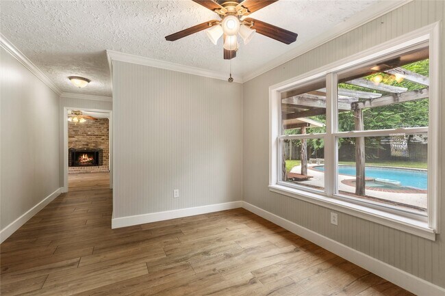 Building Photo - 8215 Winding Hill Ln