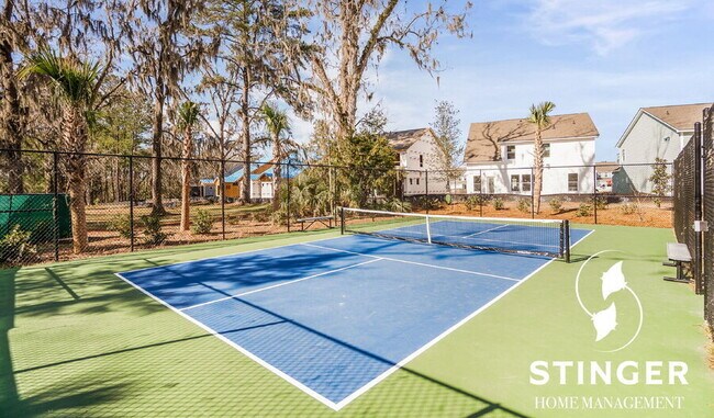 Building Photo - 1174 Danner Dr