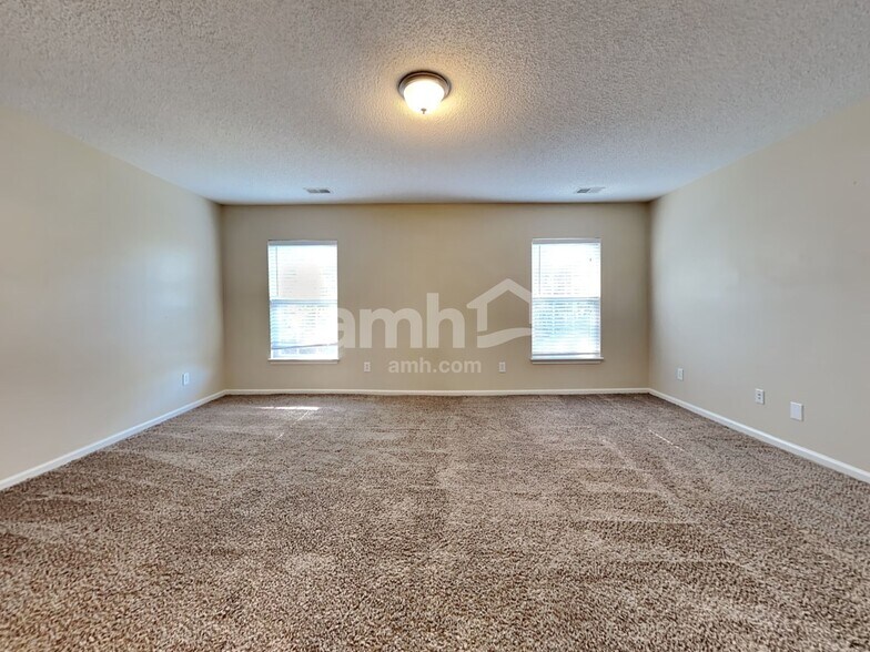 Building Photo - 177 Wildberry Ln