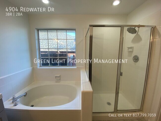 Building Photo - 4904 Redwater Dr