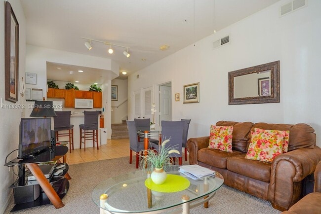 Building Photo - 2270 San Vital Dr