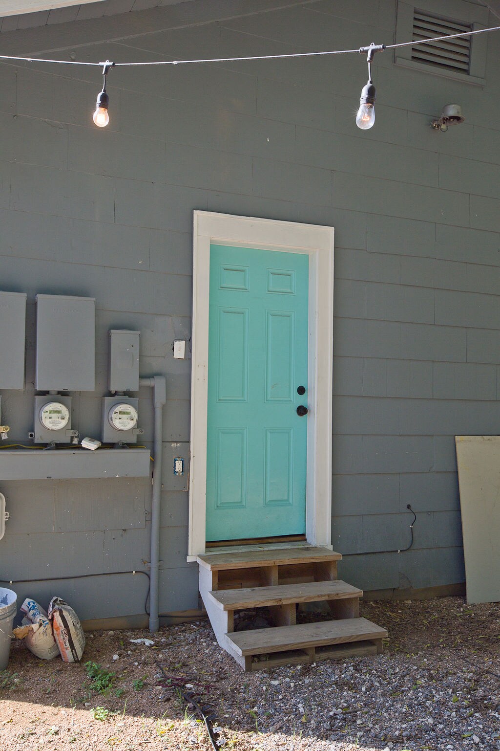Building Photo - 143 Tremlett Ave