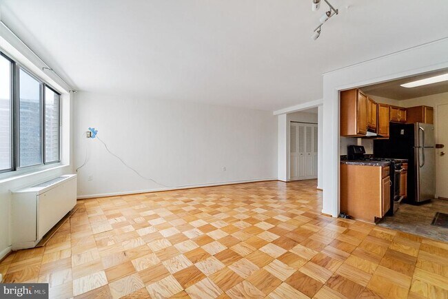 Building Photo - 10201 Grosvenor Pl