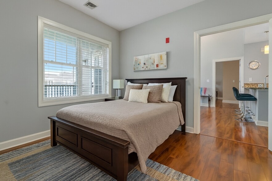 Building Photo - 360 Andover St