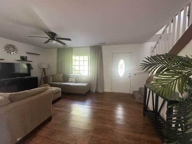 Building Photo - 381 S Cobble Ct