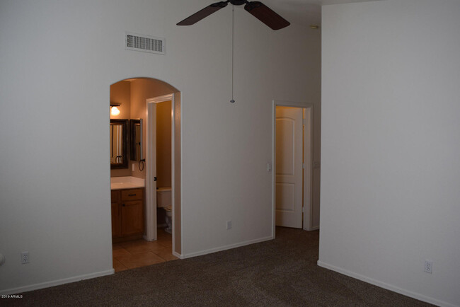 Building Photo - 14909 W Lamoille Dr