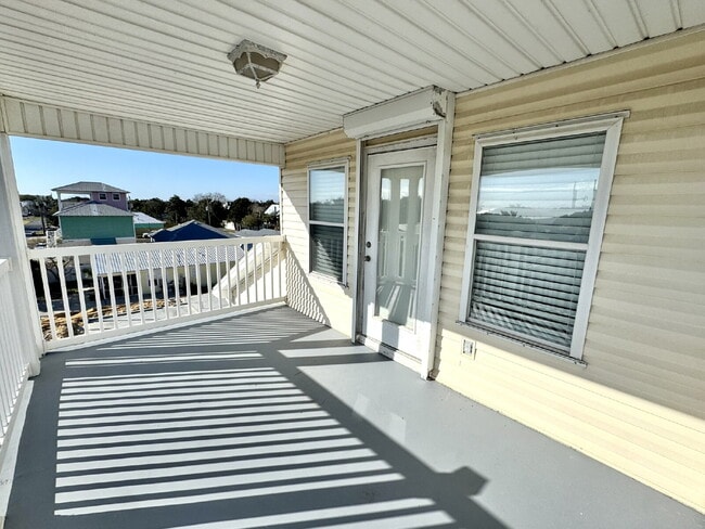 Building Photo - Bid-a-Wee Beach Gulf View -Long Term Rental!