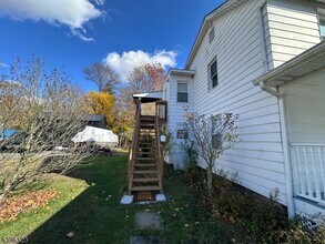 Building Photo - 376 S Main St