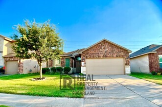 Building Photo - Beautiful One Story Home