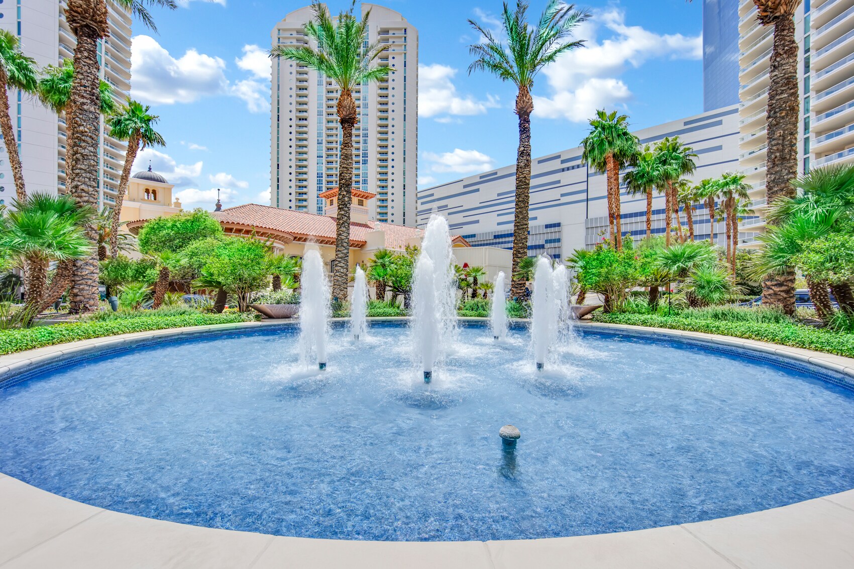 Building Photo - 2777 Paradise Rd