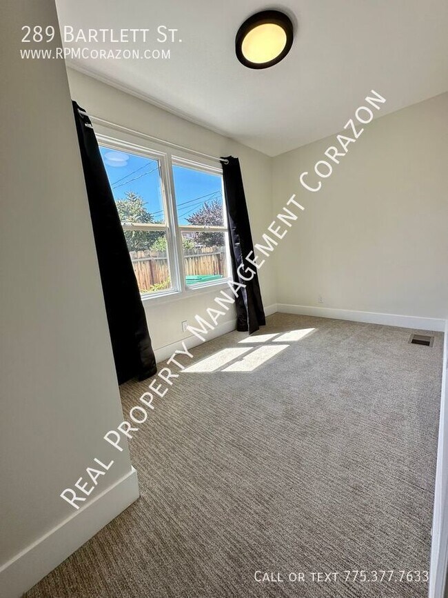 Building Photo - 289 Bartlett St