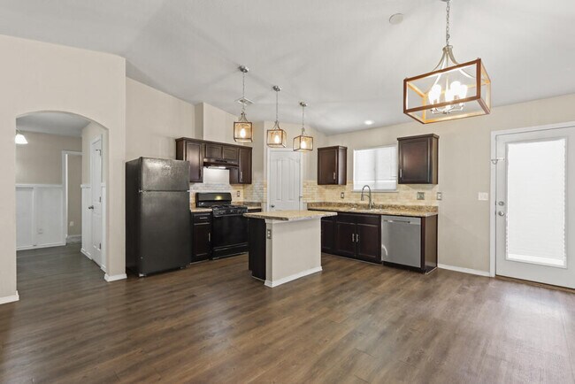 Building Photo - 845 Villa Seca Dr