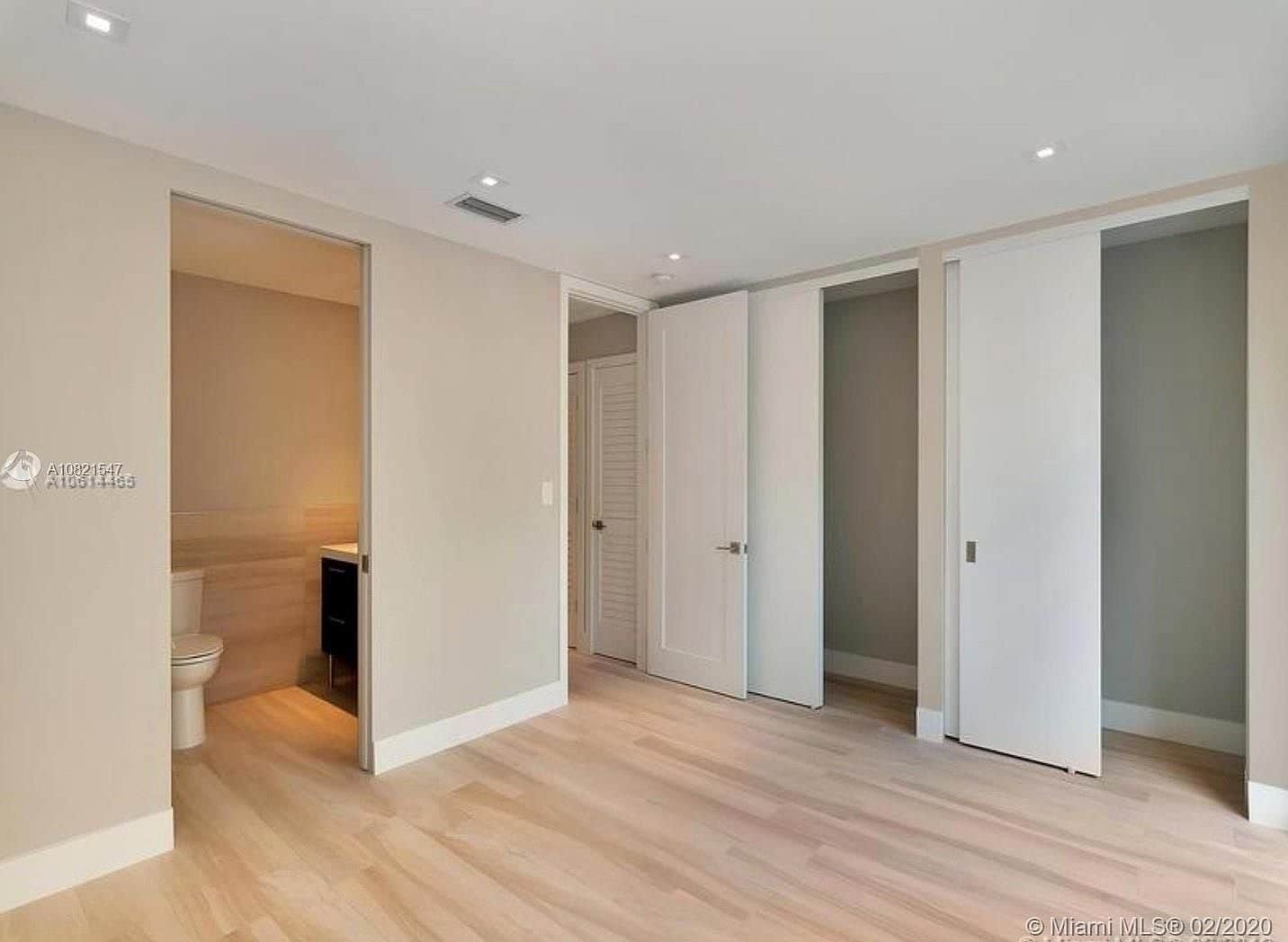 Building Photo - 307 Majorca Ave