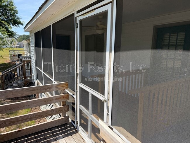 Building Photo - 300 Windermere Cir