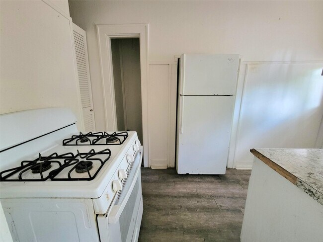 Building Photo - 1238 Peden St