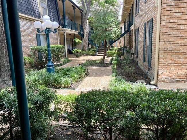Building Photo - 800 Post Oak Blvd
