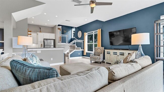 Building Photo - 713 Mainsail Dr