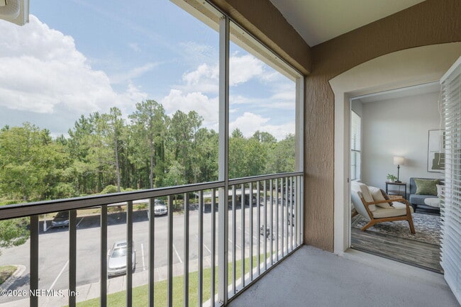 Building Photo - 7990 Baymeadows Rd