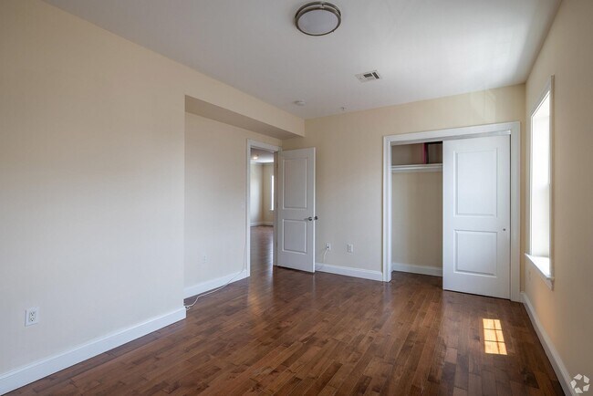 Building Photo - 4401 Bergenline Ave