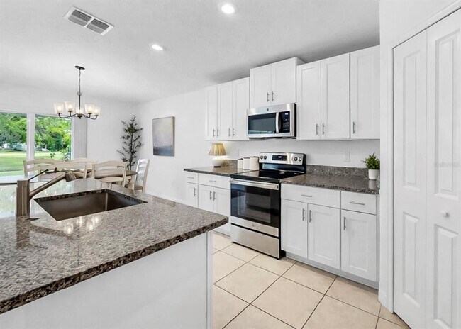 Building Photo - 13256 Great Plns Dr