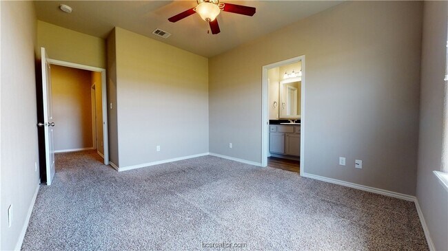 Building Photo - 3519 Summerway Dr