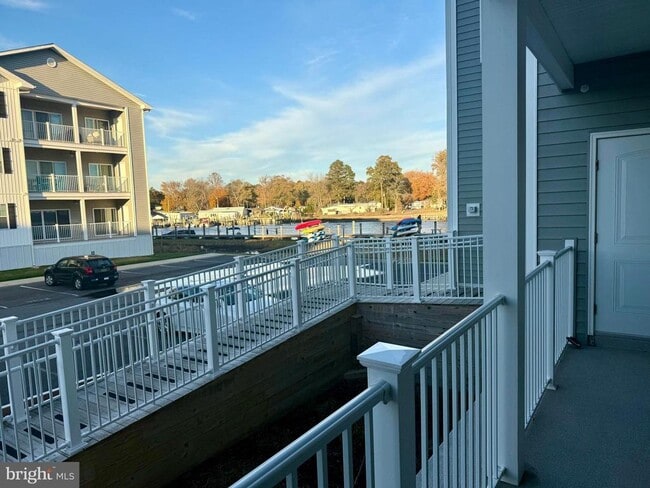 Primary Photo - 33737 Skiff Aly