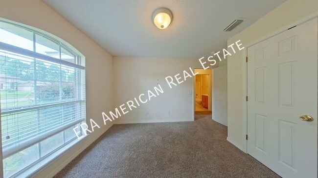 Building Photo - 6648 Longview St