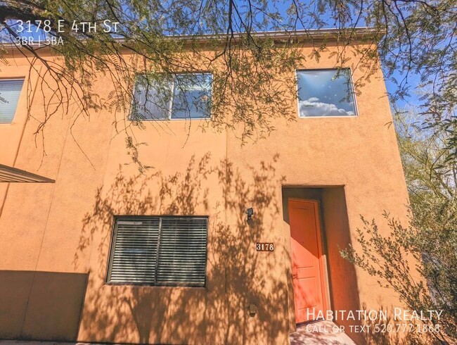 Building Photo - Pre-Lease!! 3bed/3bath townhome in Miramon...