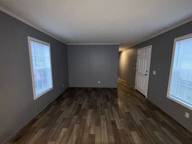 Building Photo - 831 N Pontiac Trail