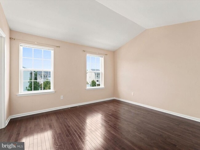 Building Photo - 145 Mercer Ct