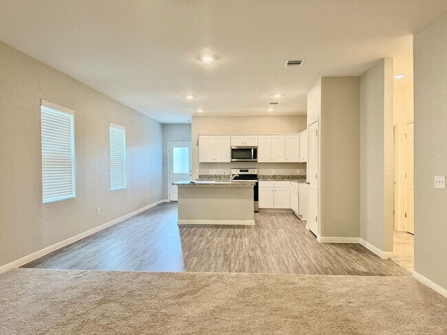 Building Photo - Charming 3BR Home with Spacious Backyard in Pflugerville