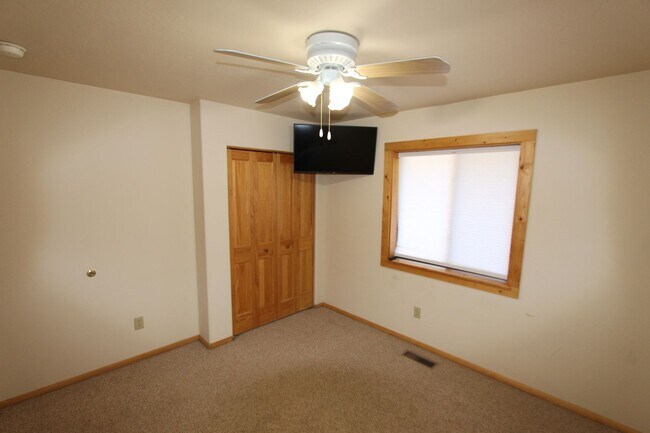 Building Photo - Peaceful Kachina Village Home | Backs National Forest + A/C