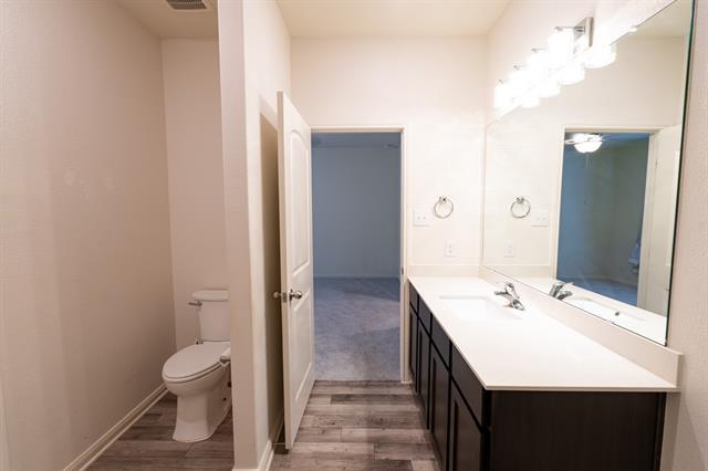 Building Photo - 208 Liberty Ln