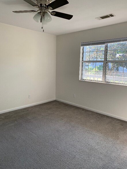 Building Photo - 5349 East Pkwy