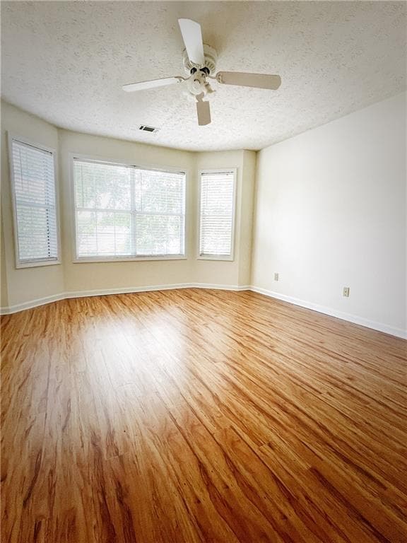 Building Photo - 2715 Barnwood Crossing NW