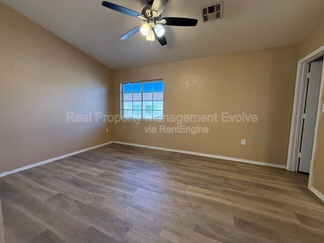 Building Photo - 125 S 56th St