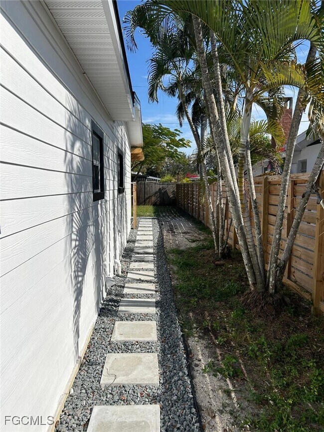 Building Photo - 3835 Arlington St