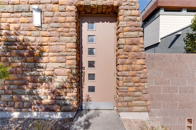 Building Photo - 10312 Jade Point Dr