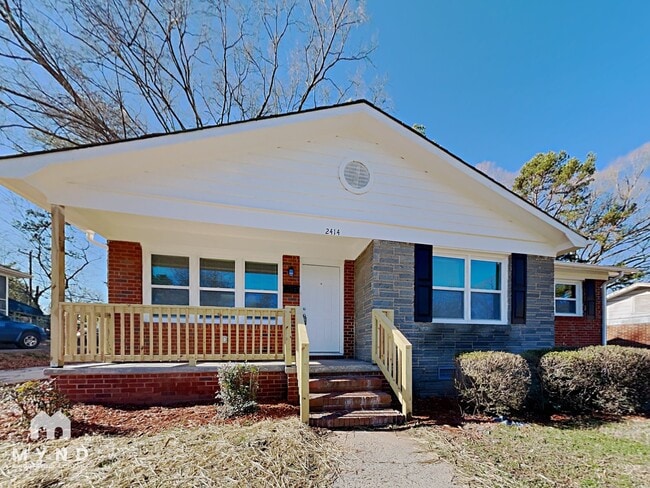 Building Photo - 2414 Heywood Ave