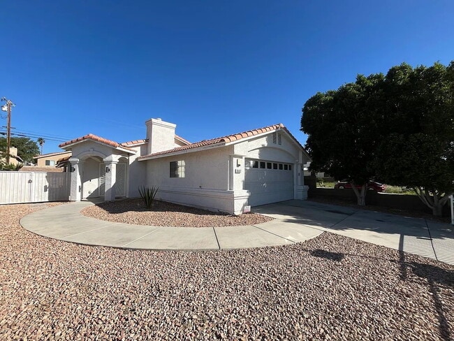 Building Photo - Welcome to your next home in Desert Hot Springs a beautifully maintained and recently renovated 3...