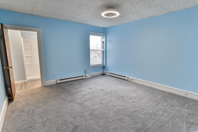 Building Photo - 1306 N 3rd St