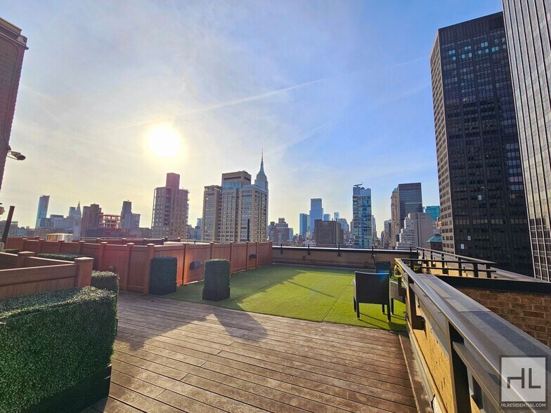 Building Photo - East 39th Street
