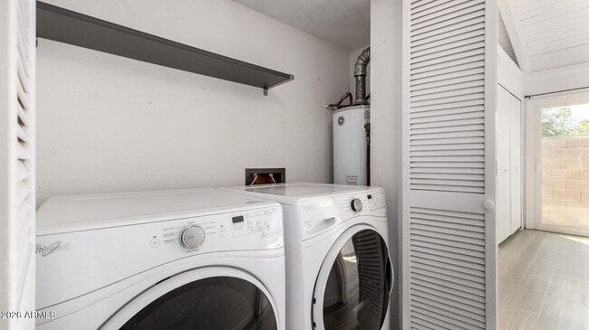 Building Photo - 1149 E Rovey Ave