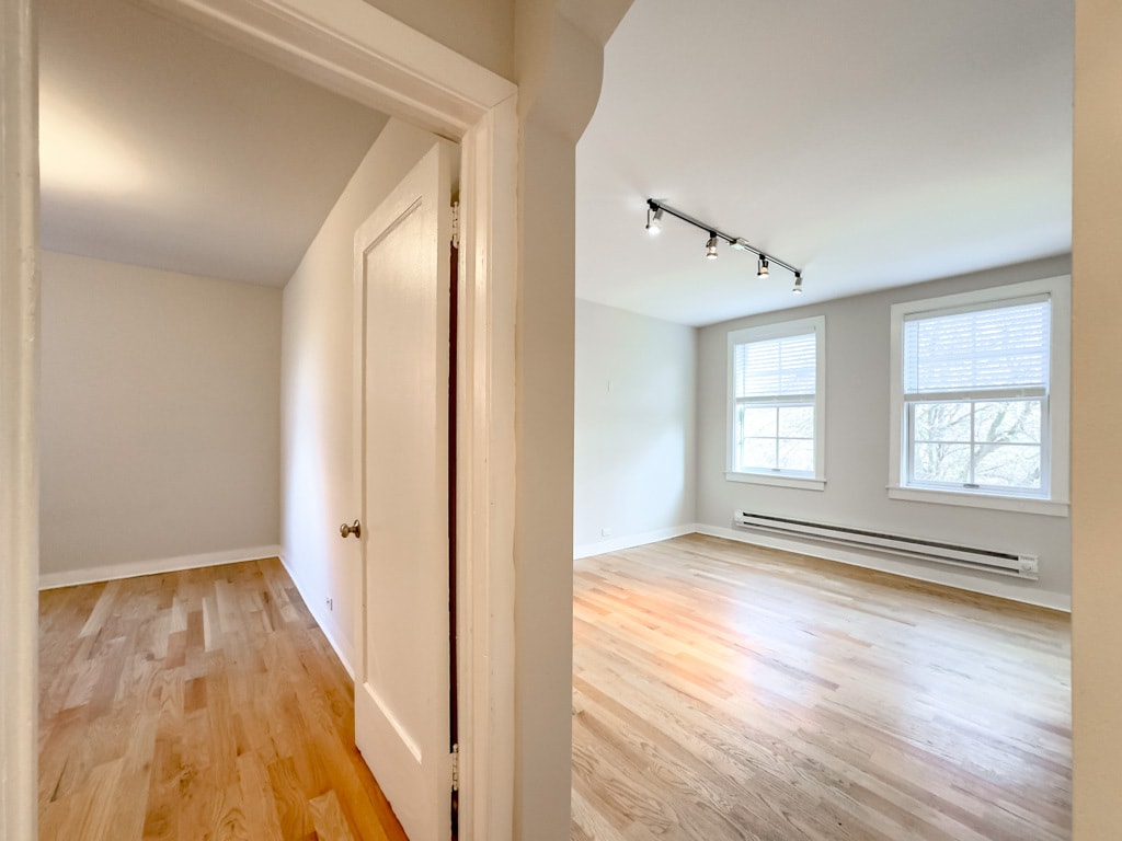 Building Photo - 2425 N Kedzie Blvd