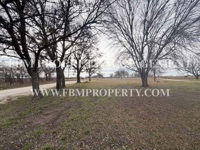 Building Photo - 107 Berrys Chapel Rd