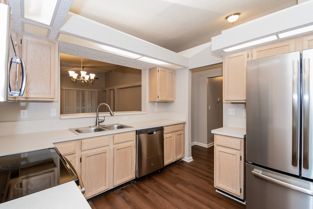 Building Photo - 7410 Carriage Side Ct