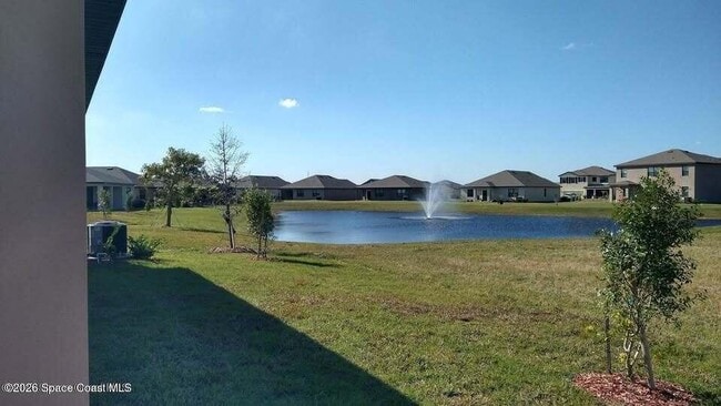 Building Photo - 5388 Waterfall Pl