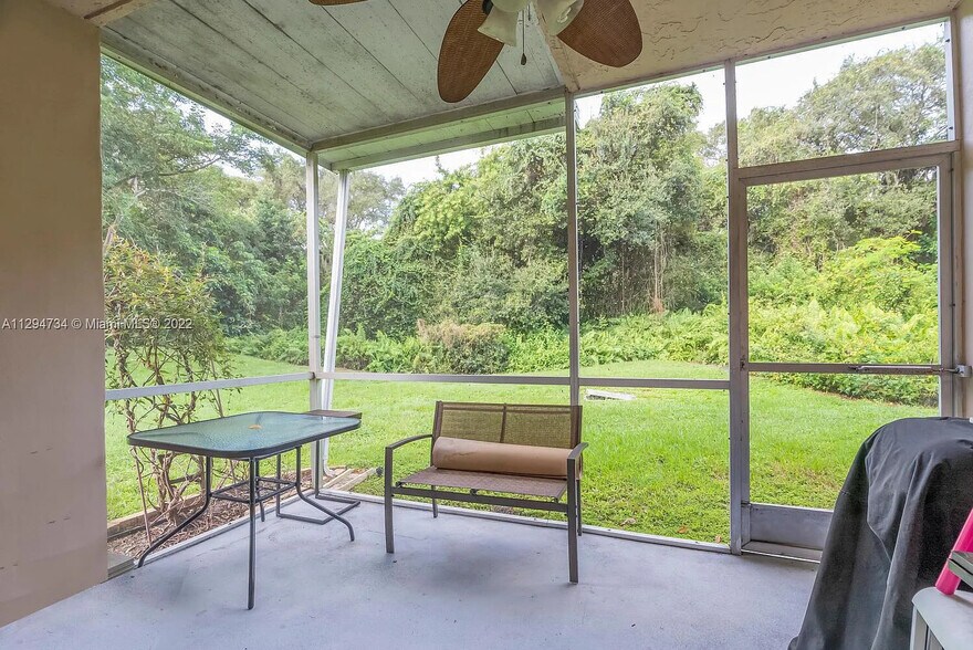 Primary Photo - 9420 Live Oak Pl