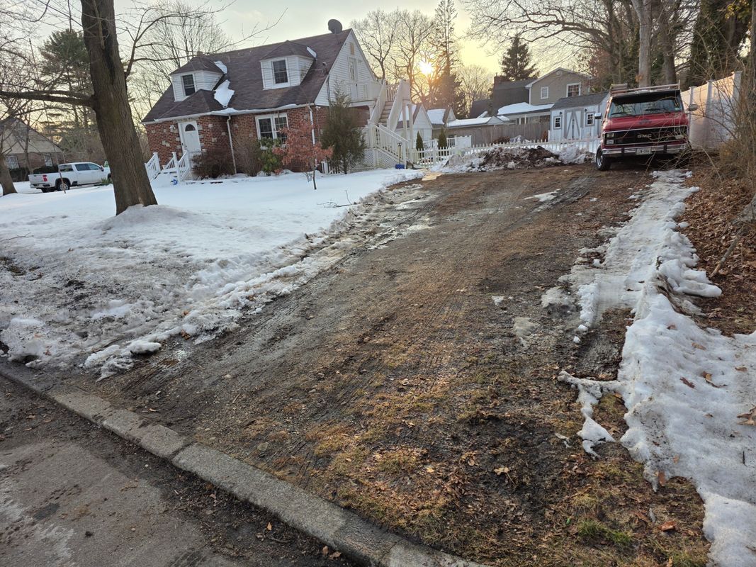 Building Photo - 140 Lake Ave S