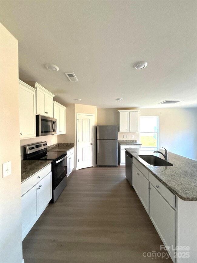 Building Photo - 3038 Trailblazer St